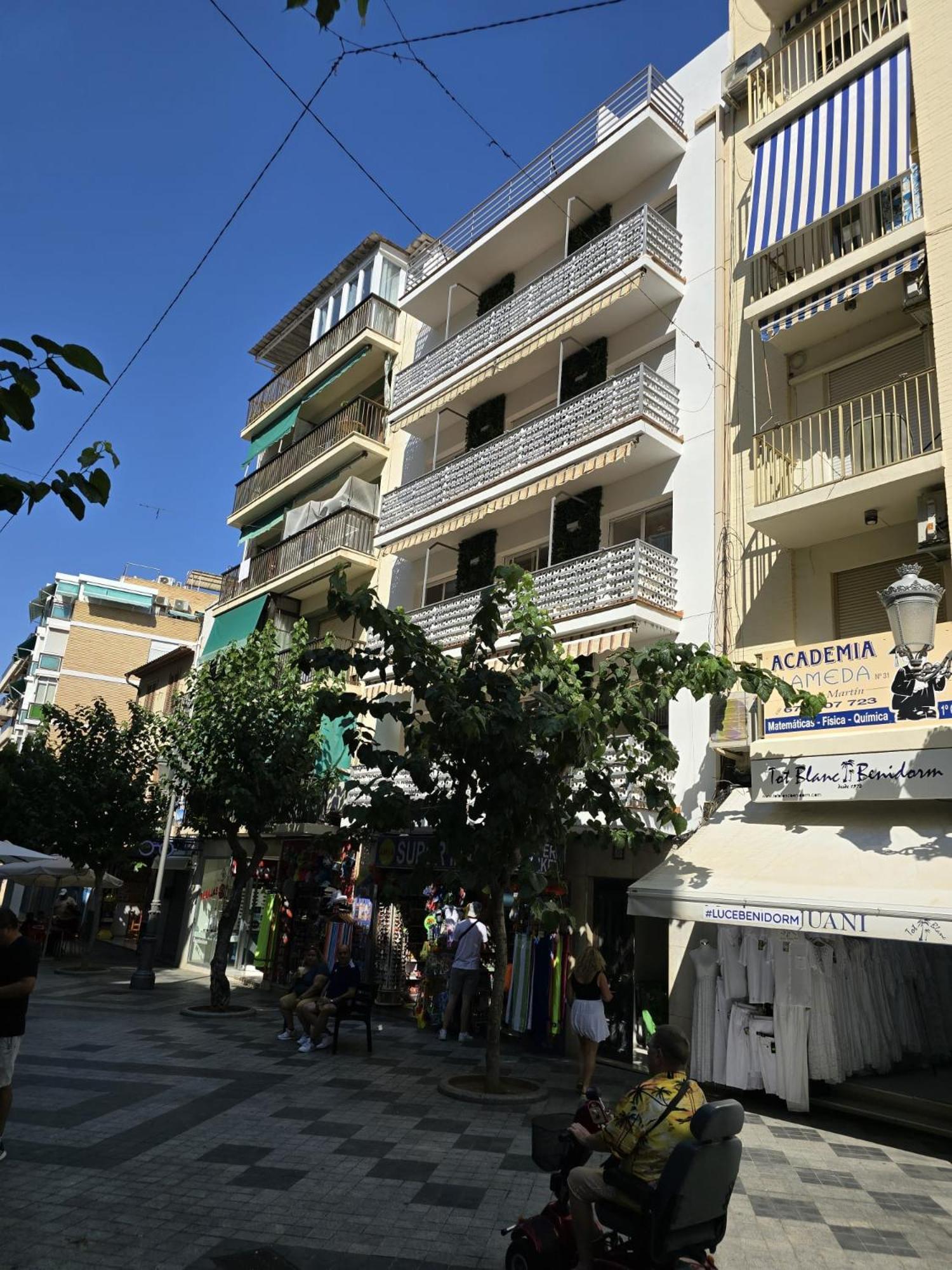 Suites Alameda Centro Levante Benidorm Exterior photo