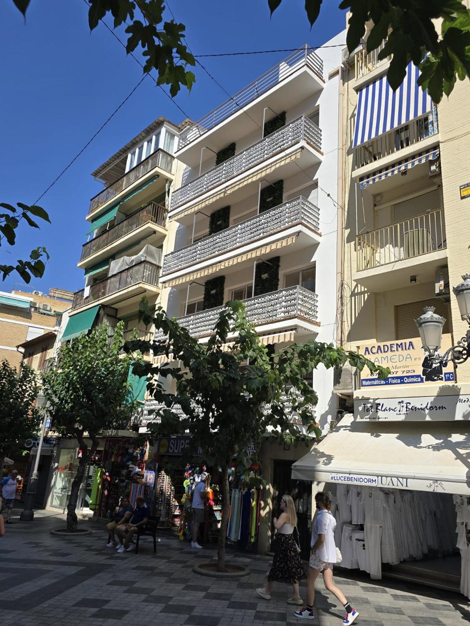 Suites Alameda Centro Levante Benidorm Exterior photo